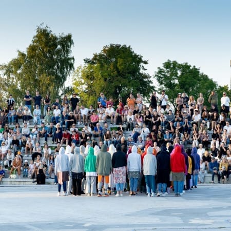 Šeiko dance company | INSANE
